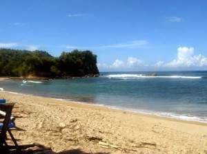 Tempat Wisata pantai Tambakrejo Blitar