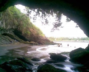 Pantai Karang Bolong Banten