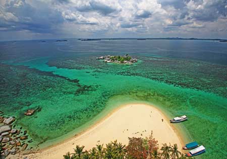 Pulau Lengkuas di bangka Belitung