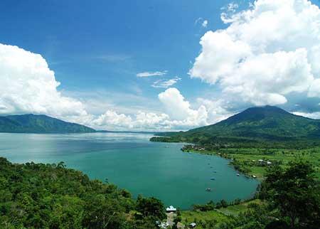 Danau Ranau Lampung 