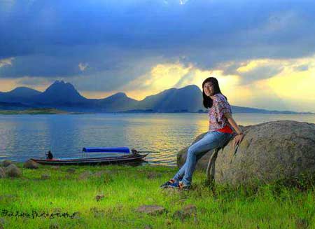 SERUNYA WISATA WADUK JATILUHUR PURWAKARTA | Tempat Wisata Terbaik Di