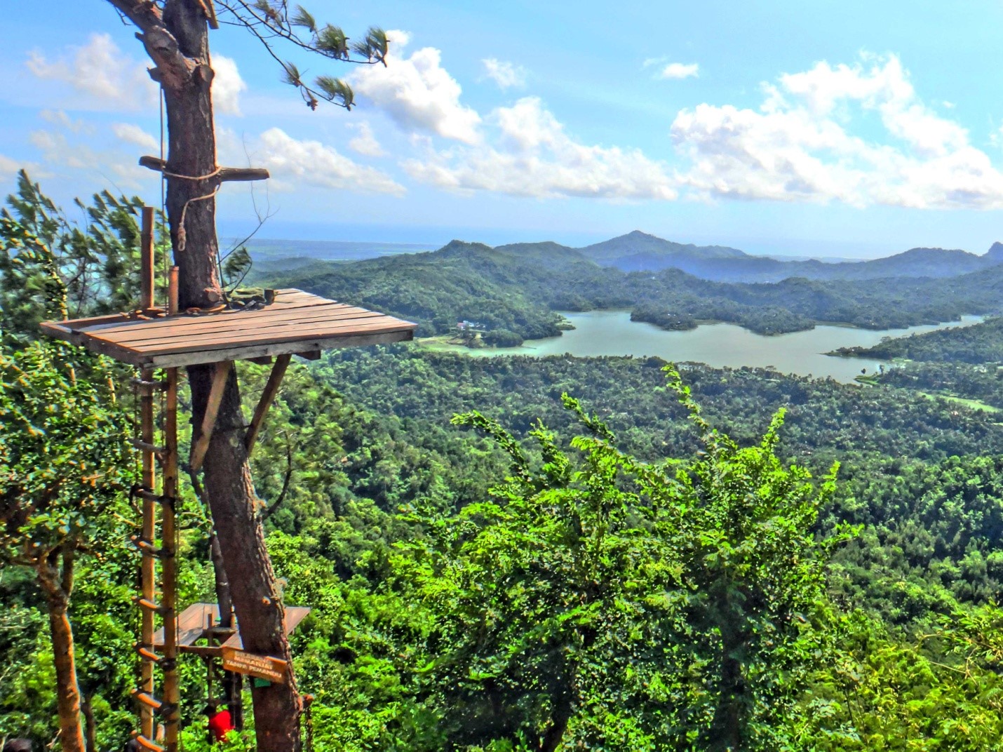 WISATA ALAM KALIBIRU DAN KEINDAHAN ALAM YANG MIRIP